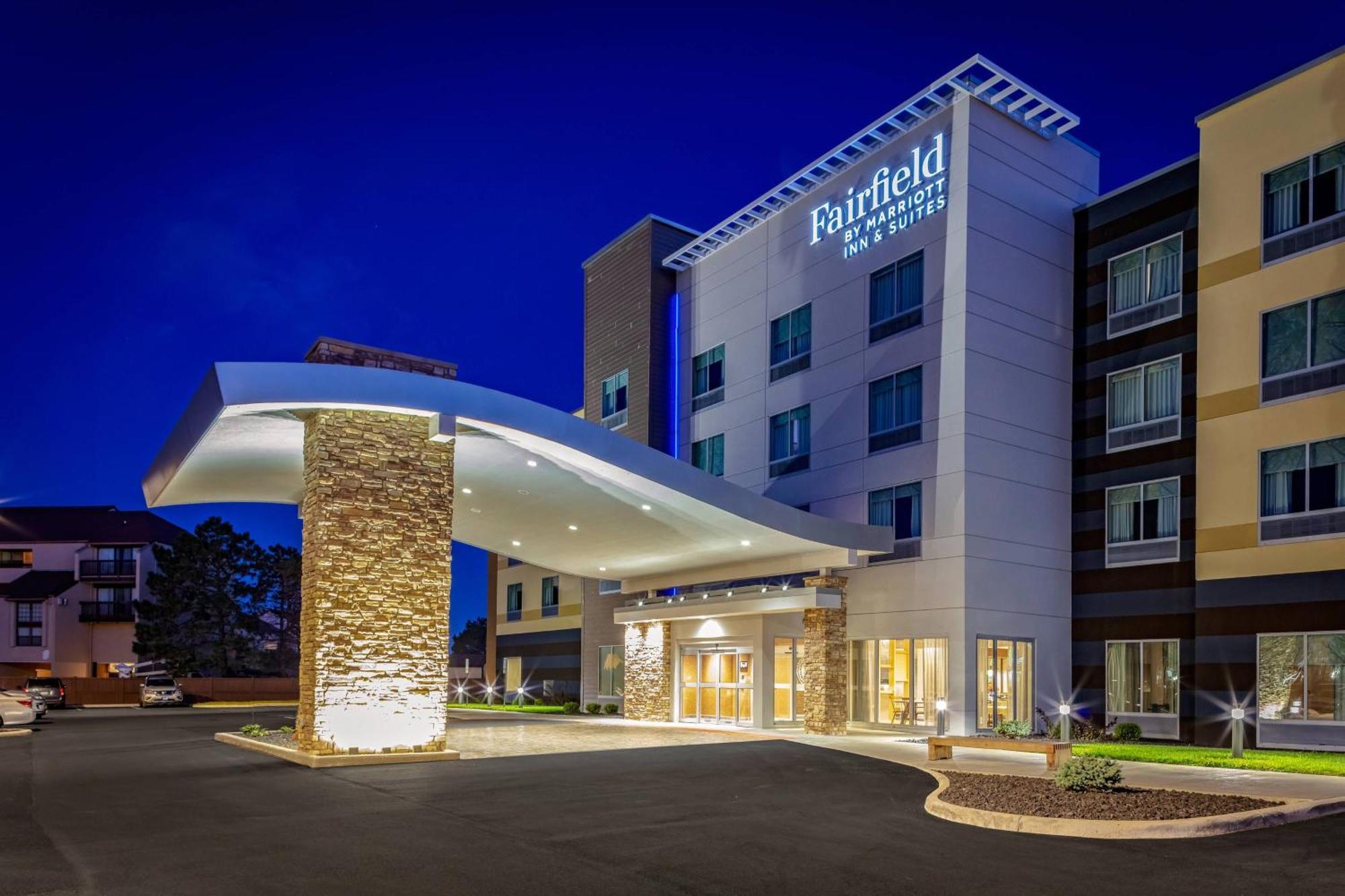 Готель Fairfield By Marriott Port Clinton Waterfront Екстер'єр фото